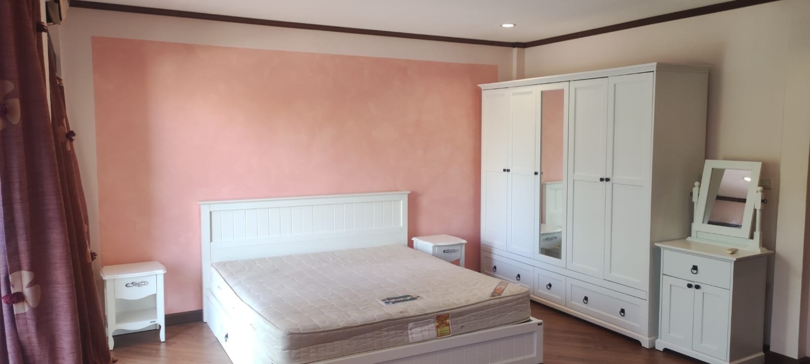 Property image - gallery 23