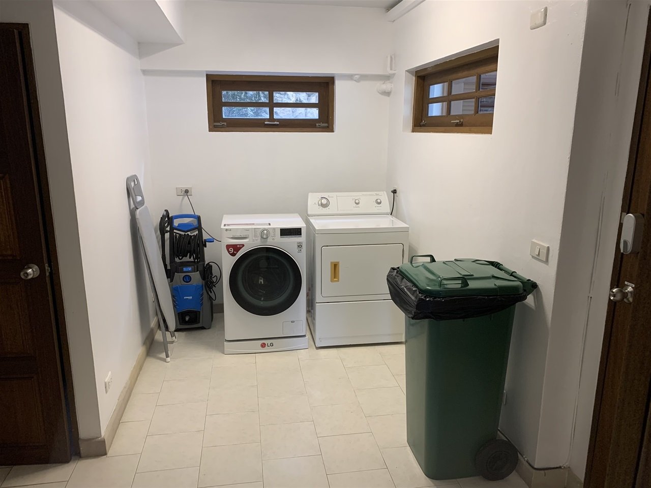 Property image - gallery 38