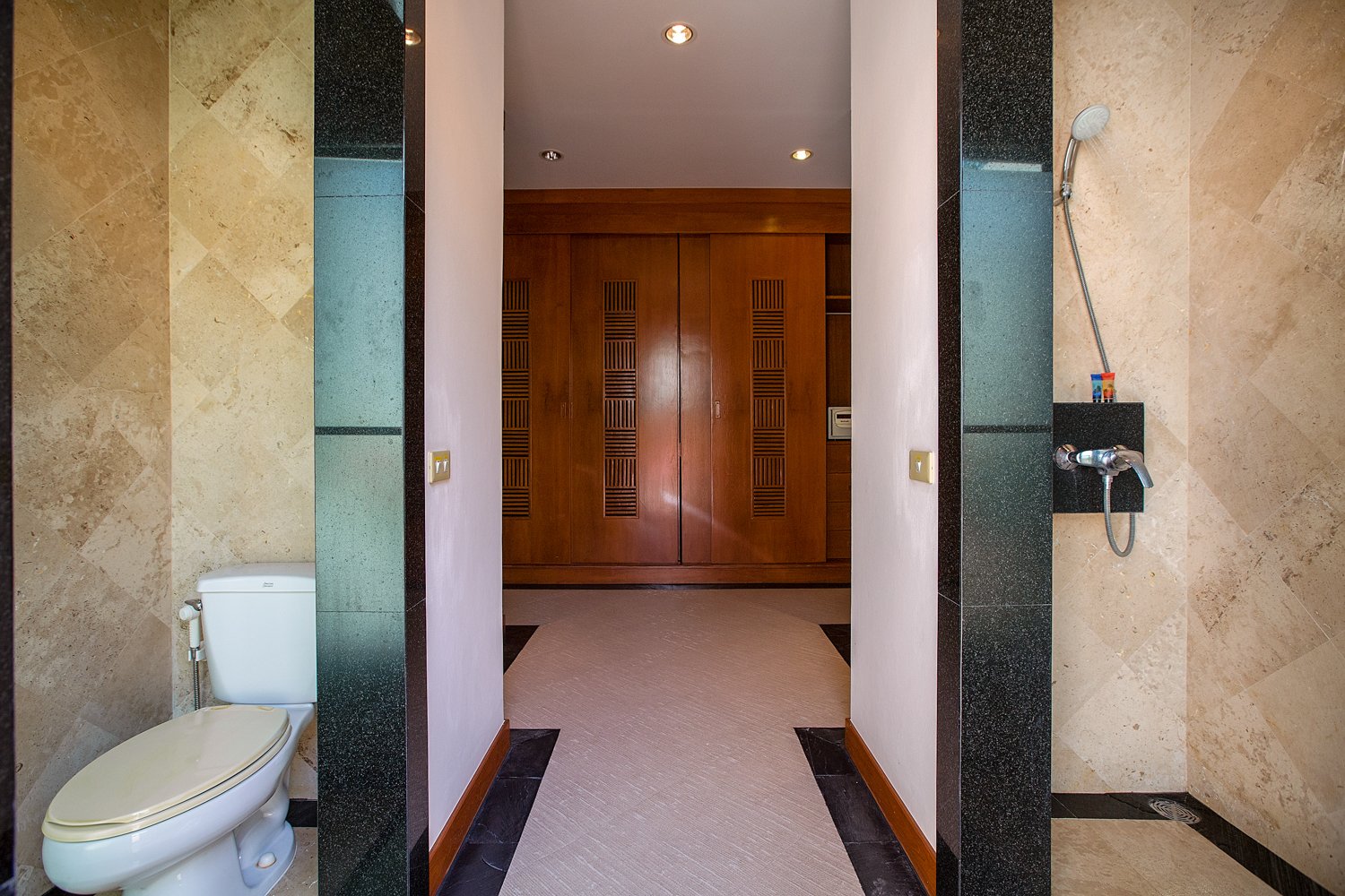 Property image - gallery 32