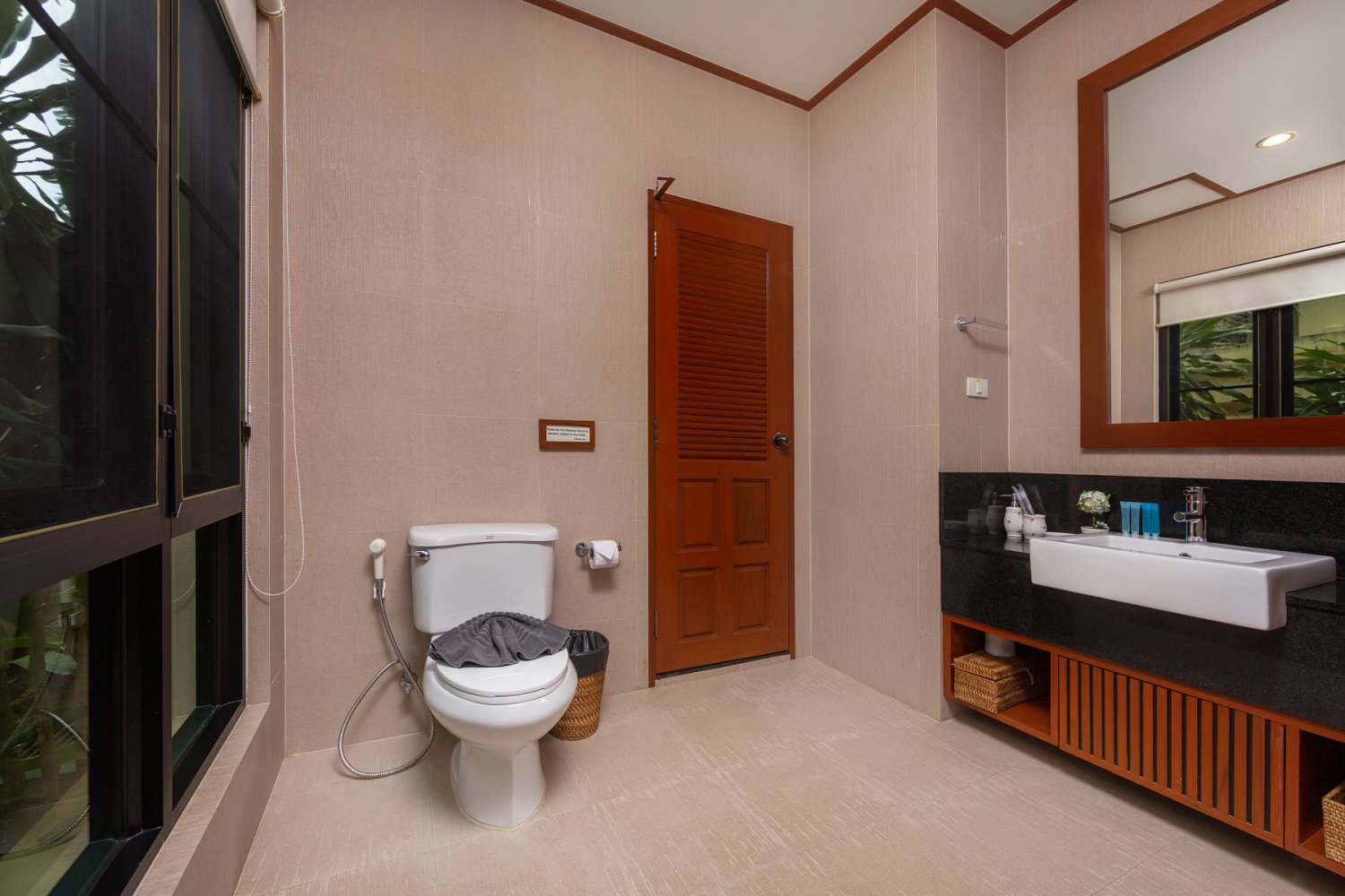 Property image - gallery 38