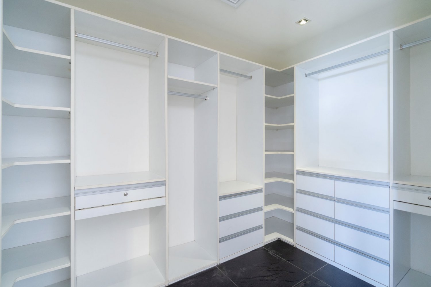 Property image - gallery 48