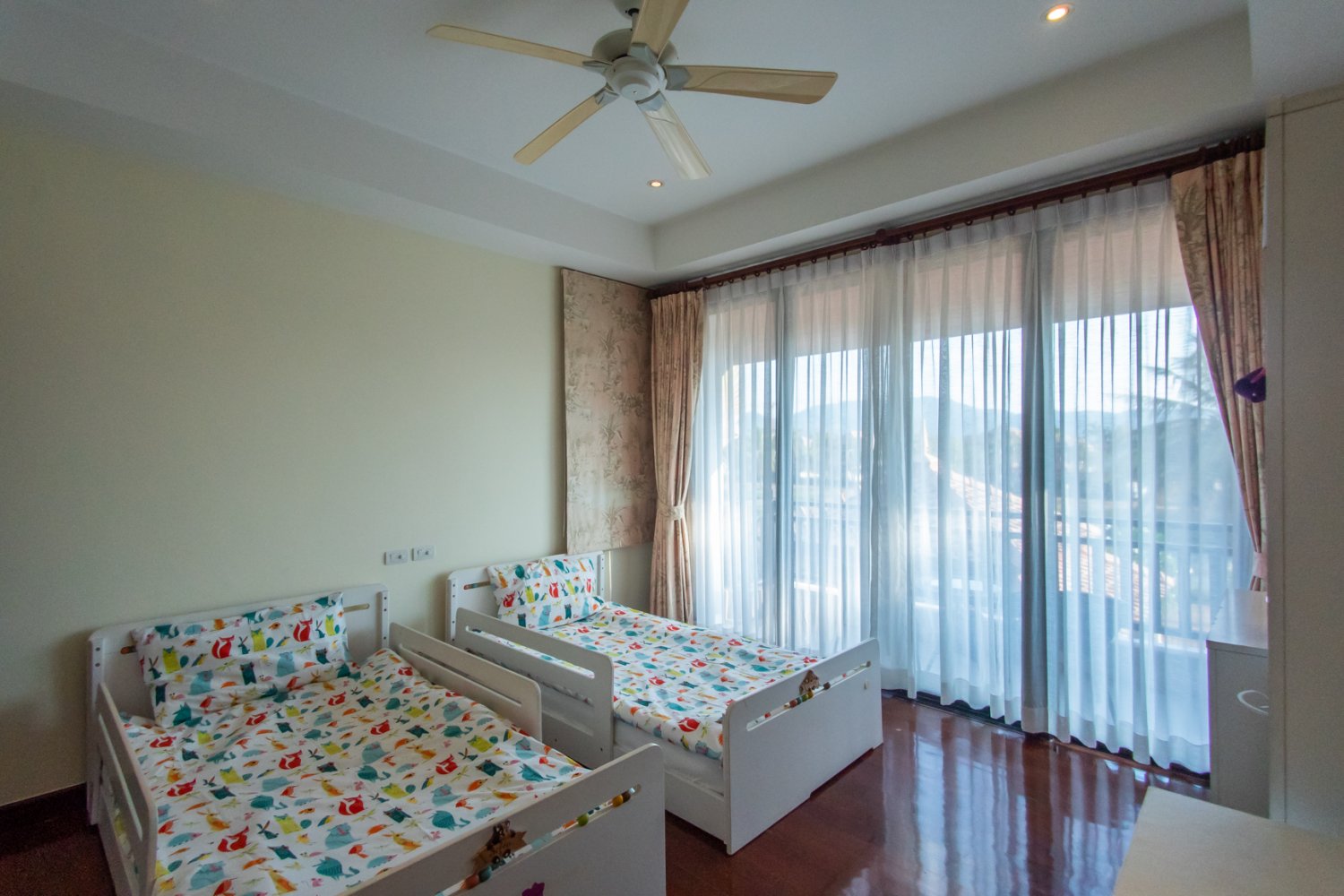 Property image - gallery 90