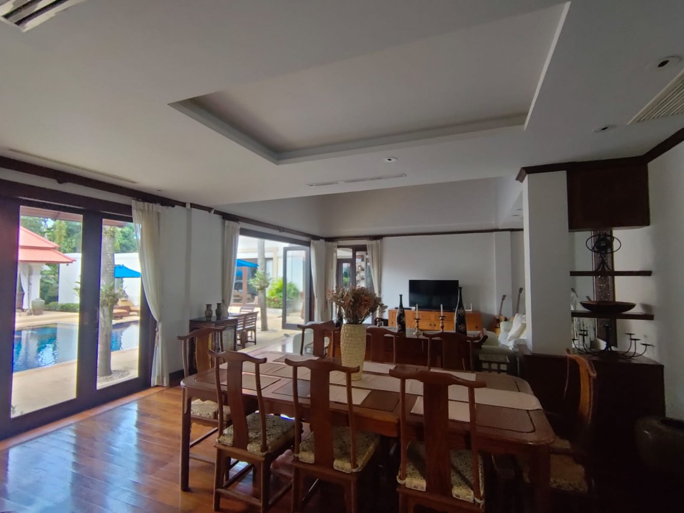 Property image - gallery 11