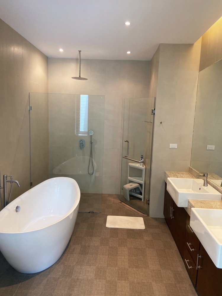 Property image - gallery 13