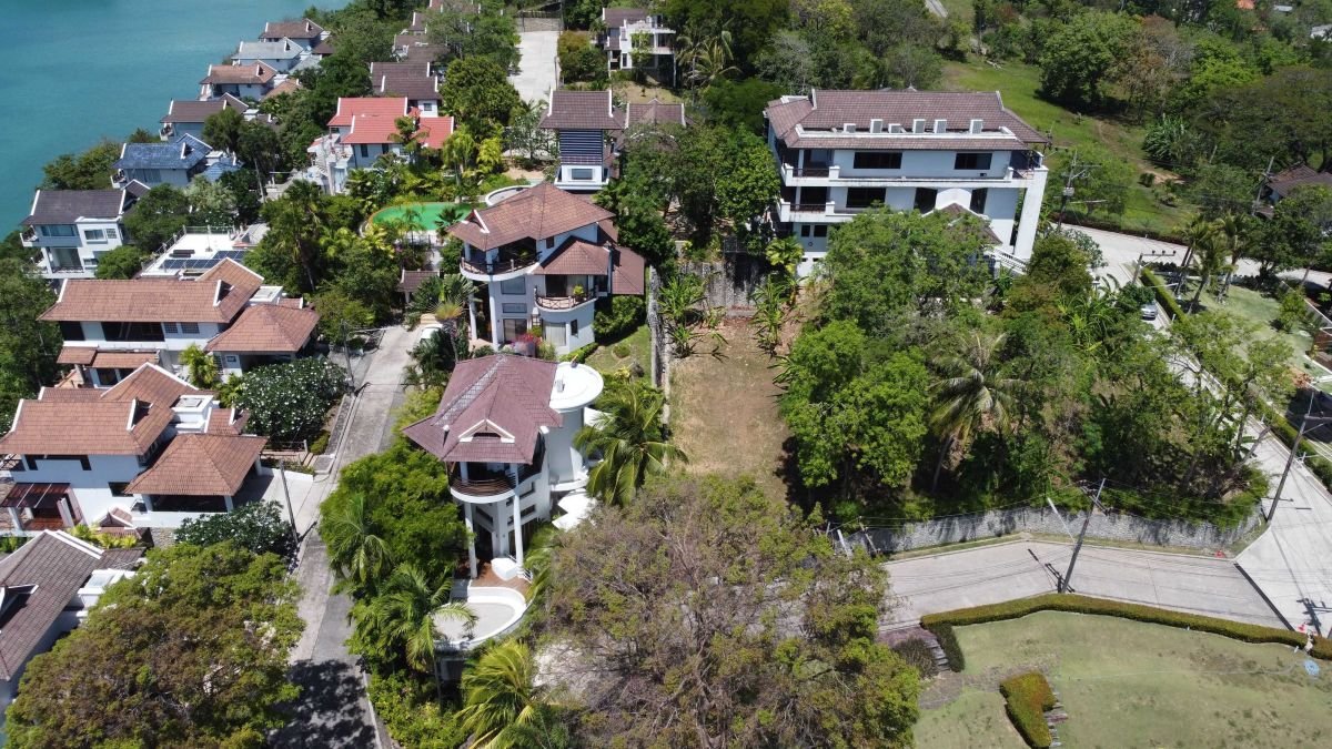 Property image - gallery 36