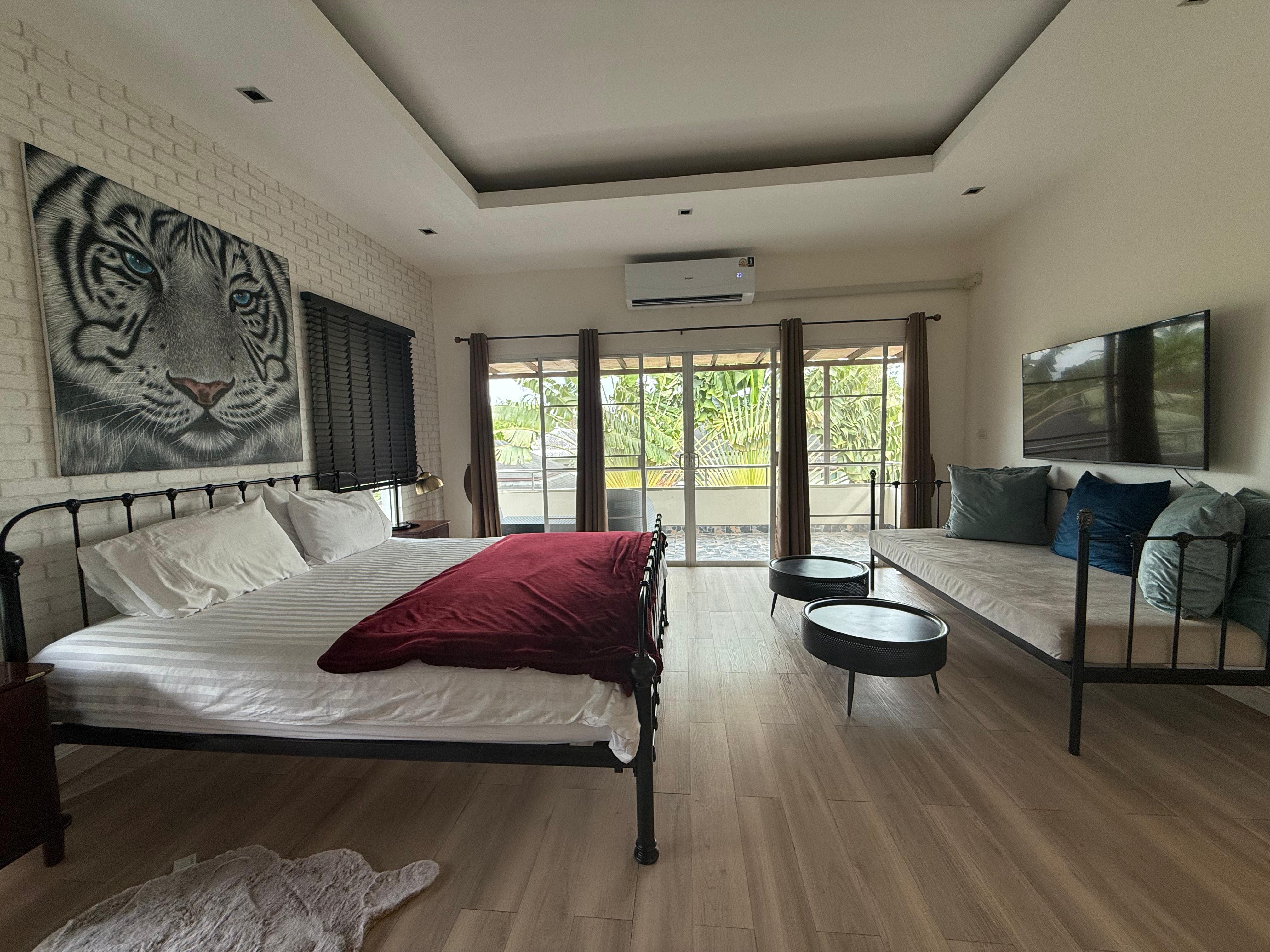 Property image - gallery 37