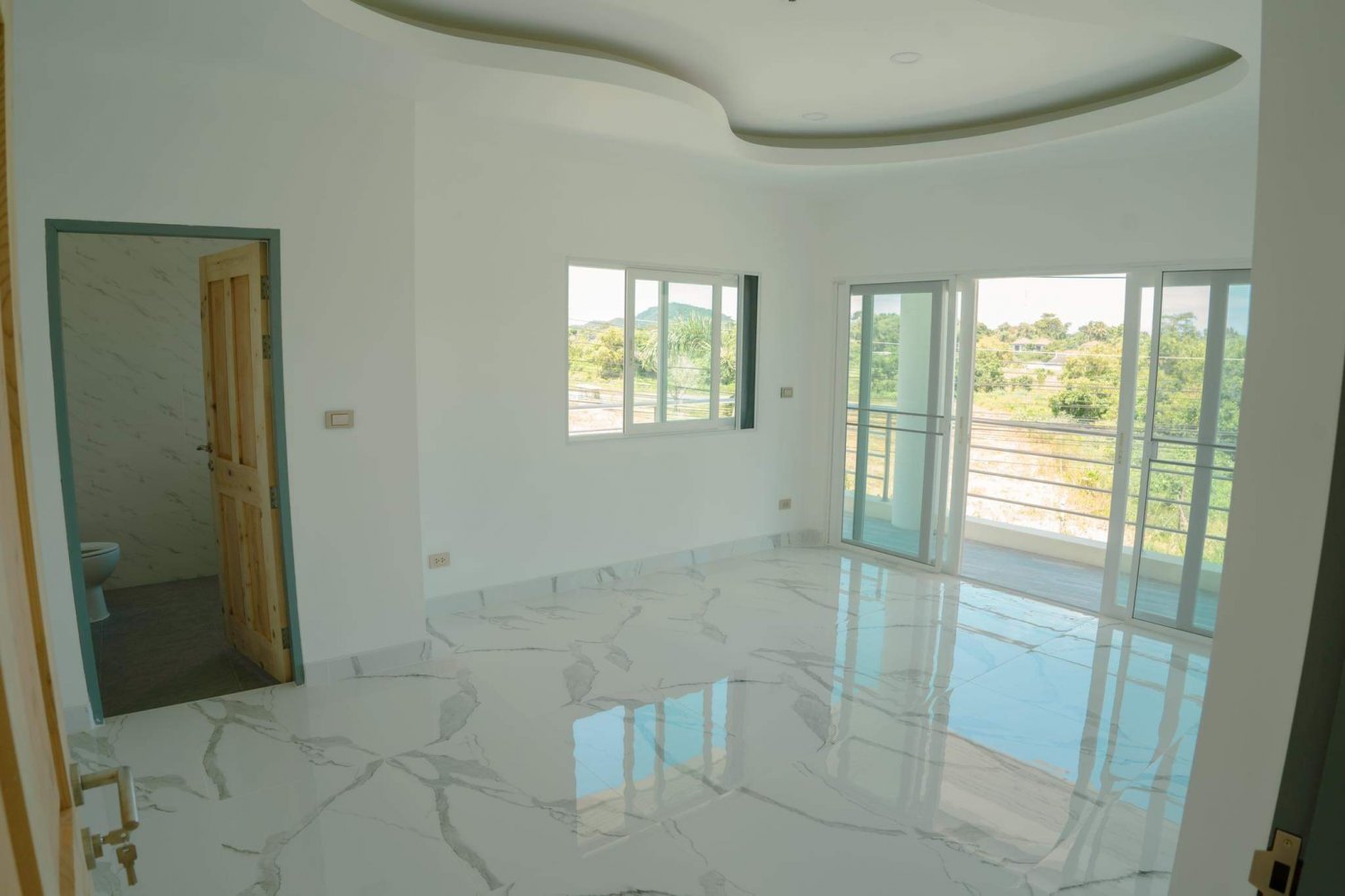 Property image - gallery 33