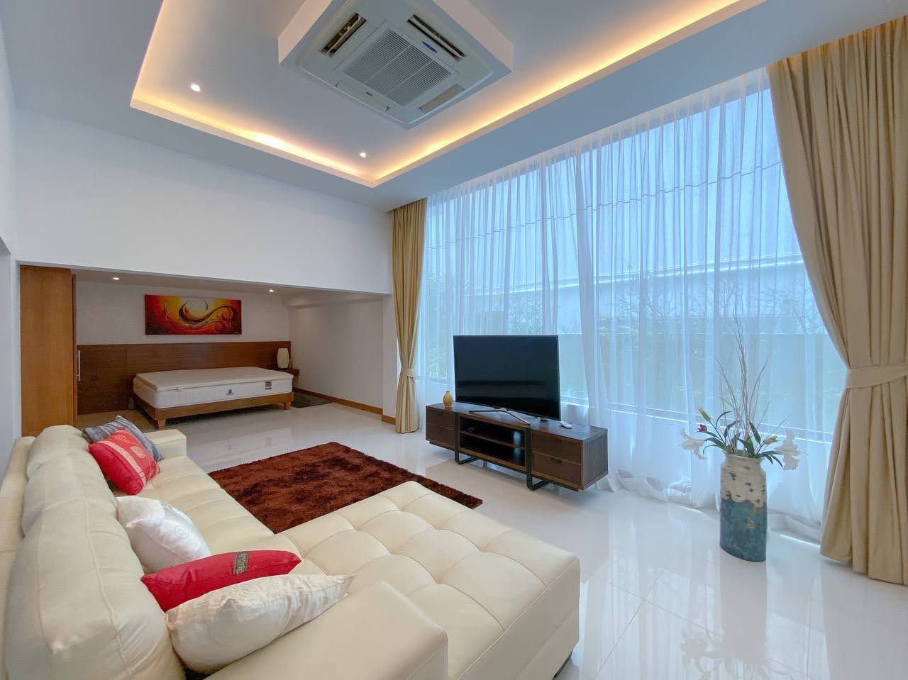 Property image - gallery 11