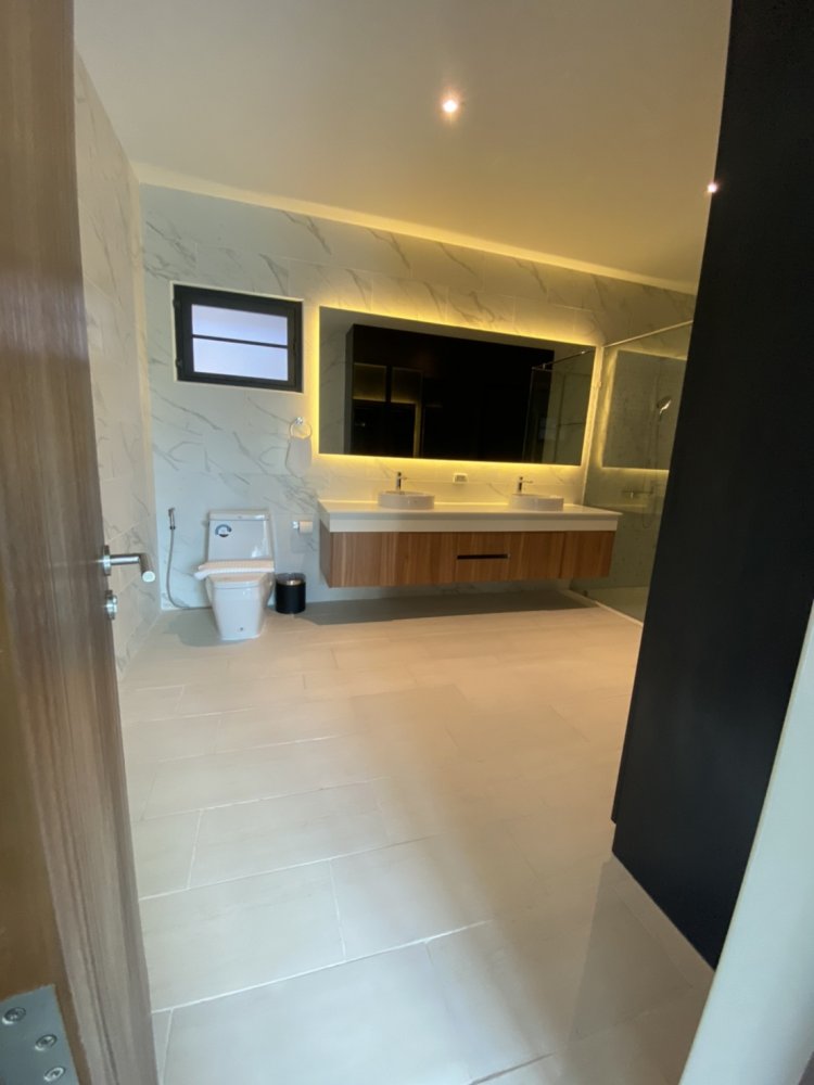 Property image - gallery 11