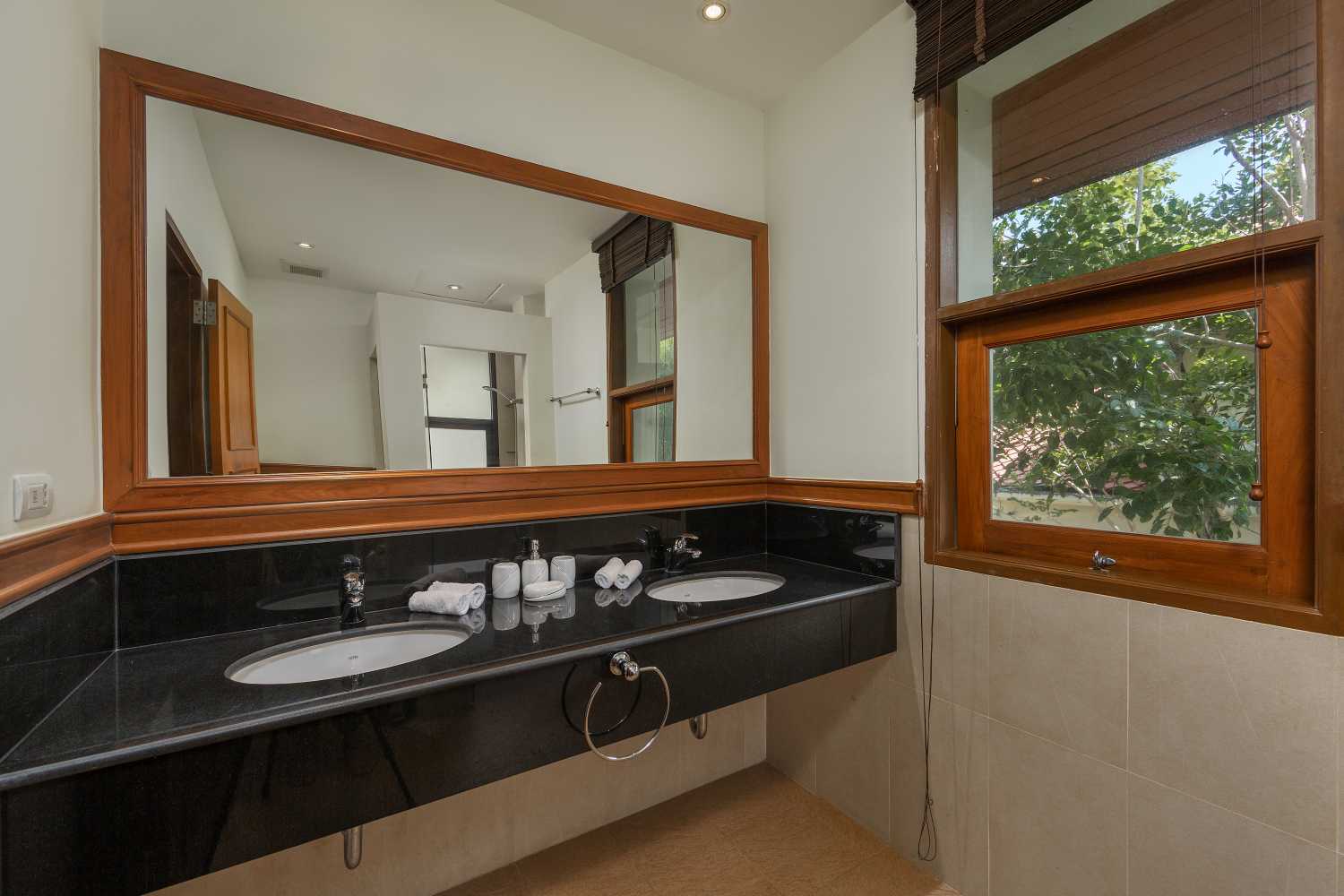 Property image - gallery 35