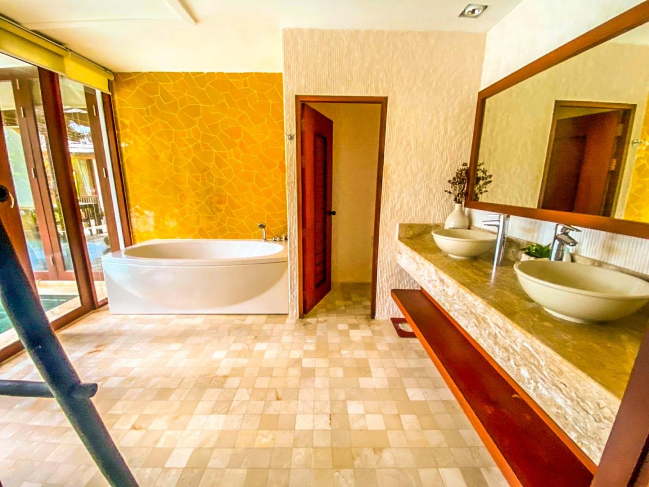 Property image - gallery 19