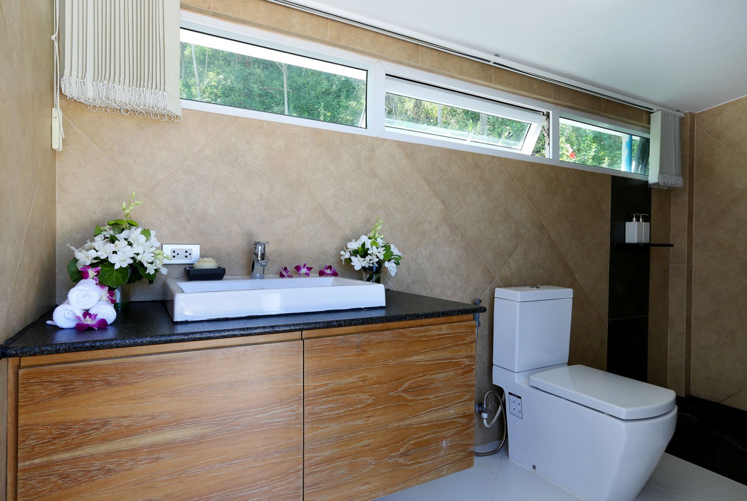 Property image - gallery 64