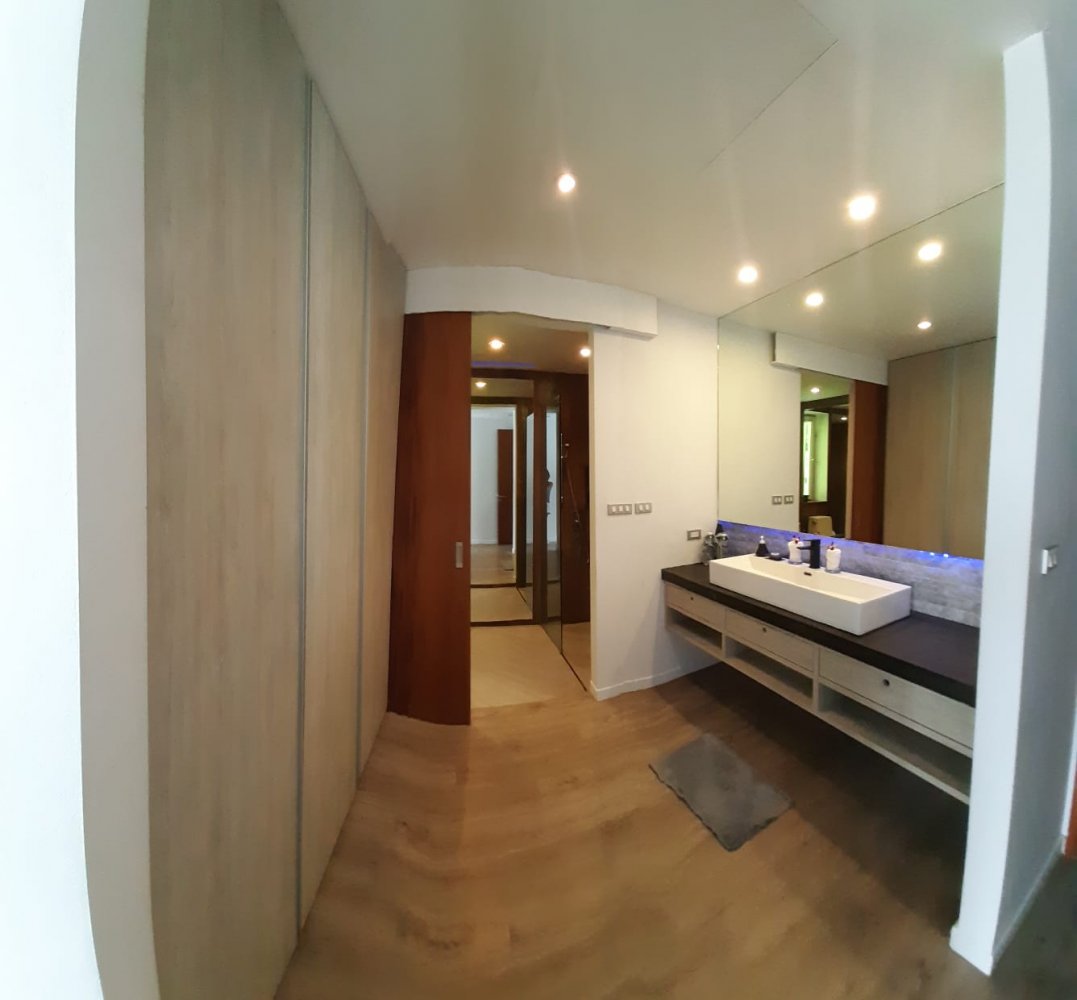 Property image - gallery 93