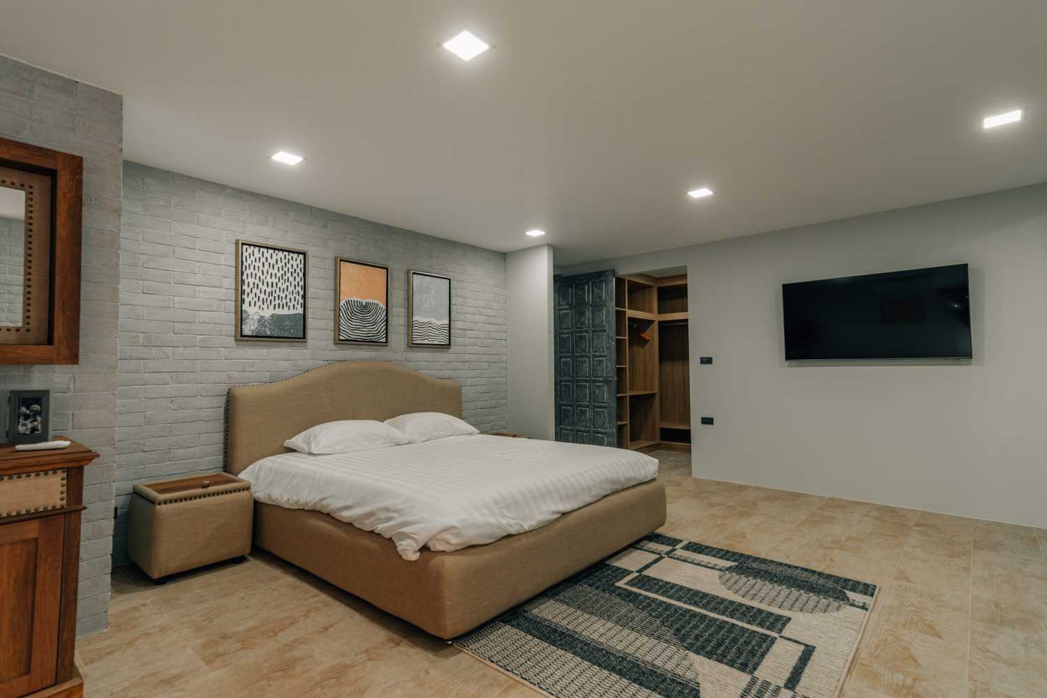 Property image - gallery 72