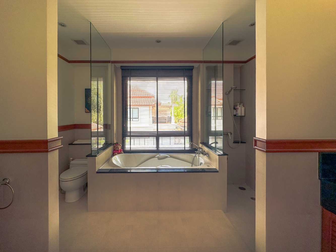 Property image - gallery 13