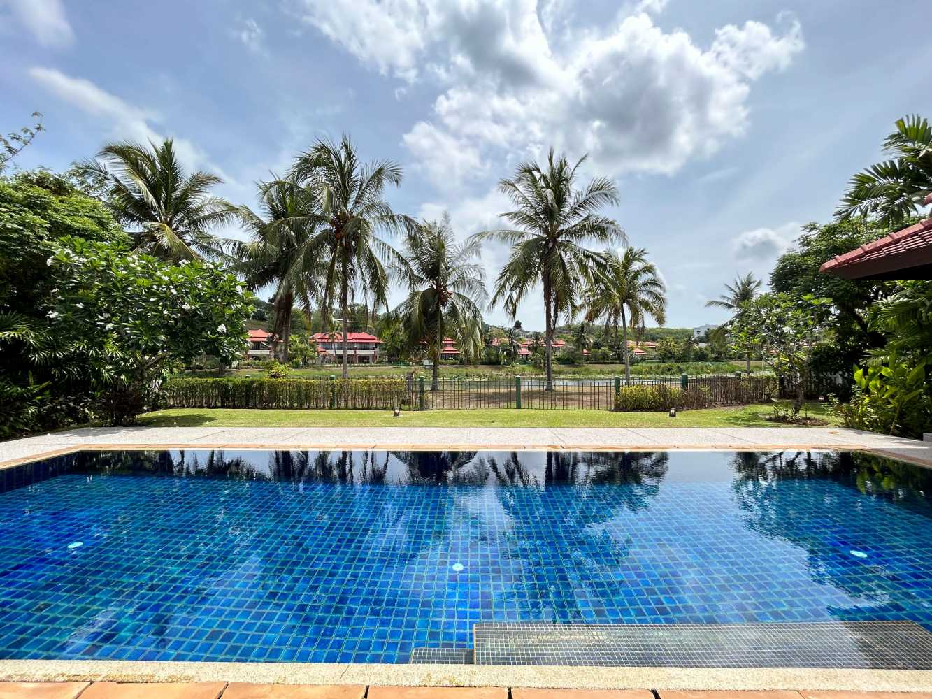 Property image - gallery 38