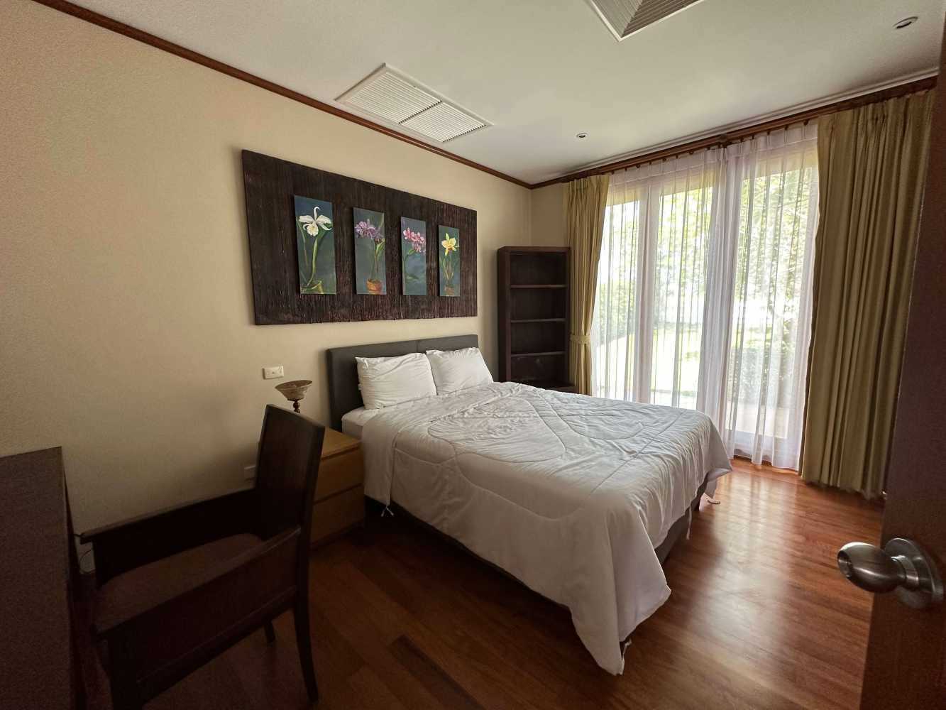 Property image - gallery 12