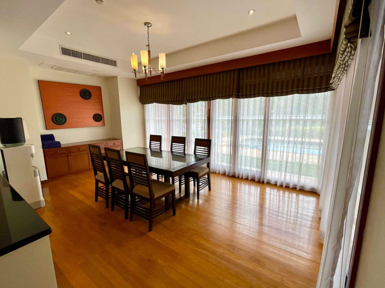 Property image - gallery 11