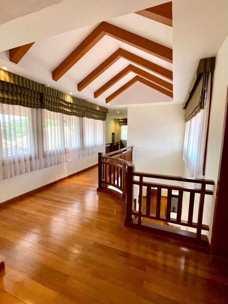 Property image - gallery 26