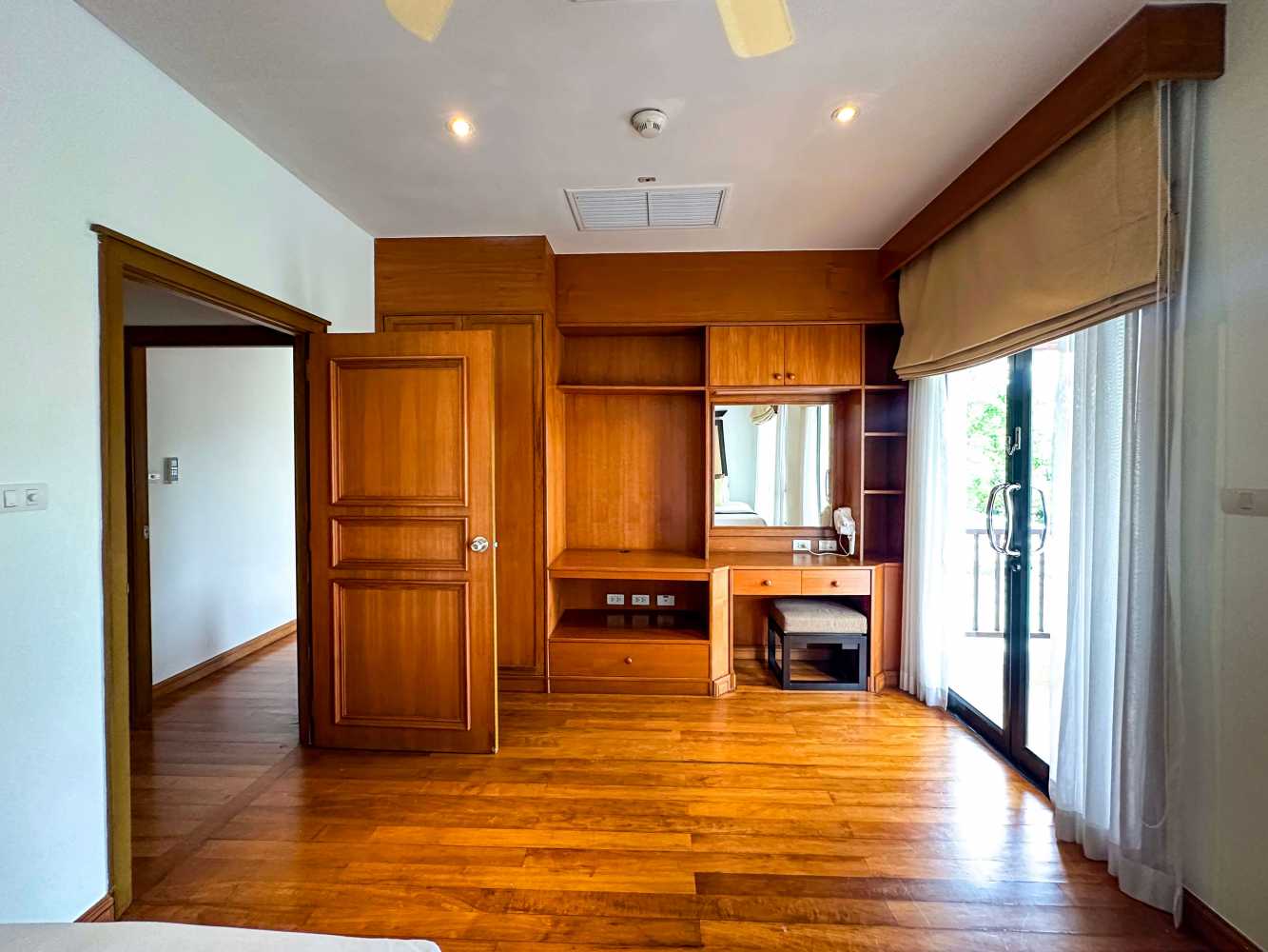 Property image - gallery 13