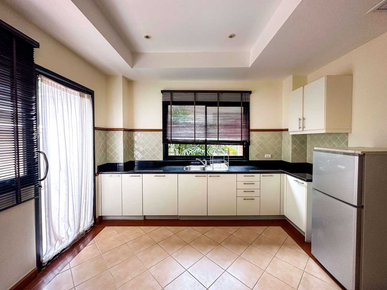 Property image - gallery 8