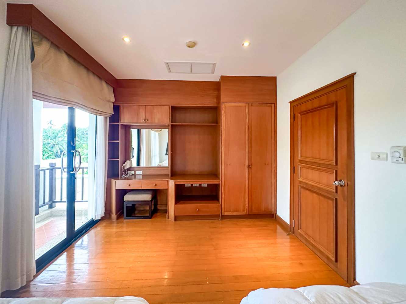 Property image - gallery 11