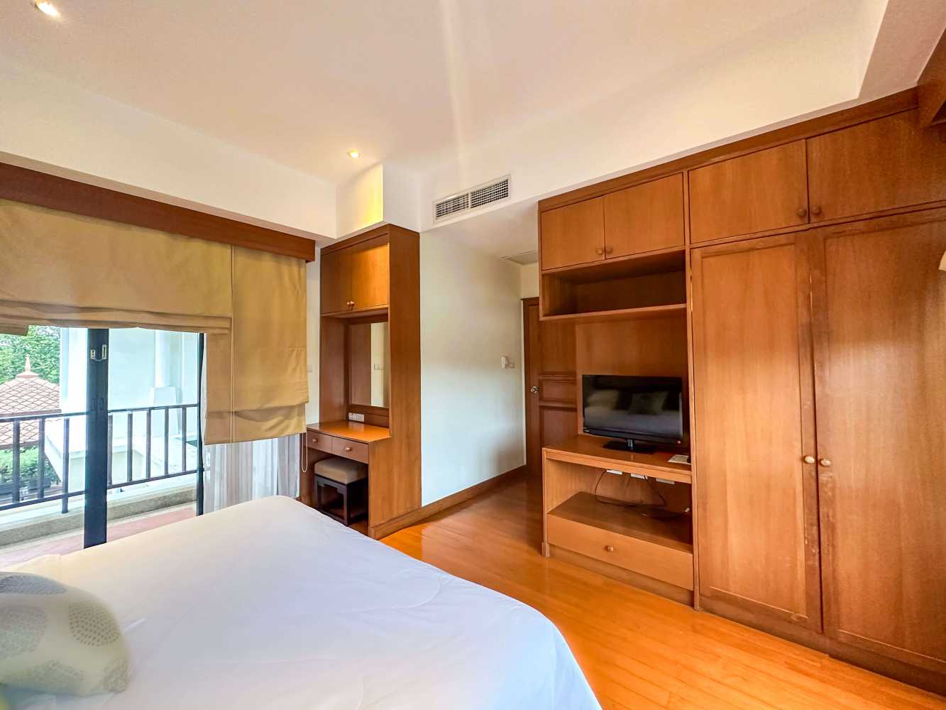 Property image - gallery 13