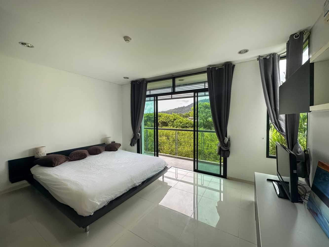 Property image - gallery 9