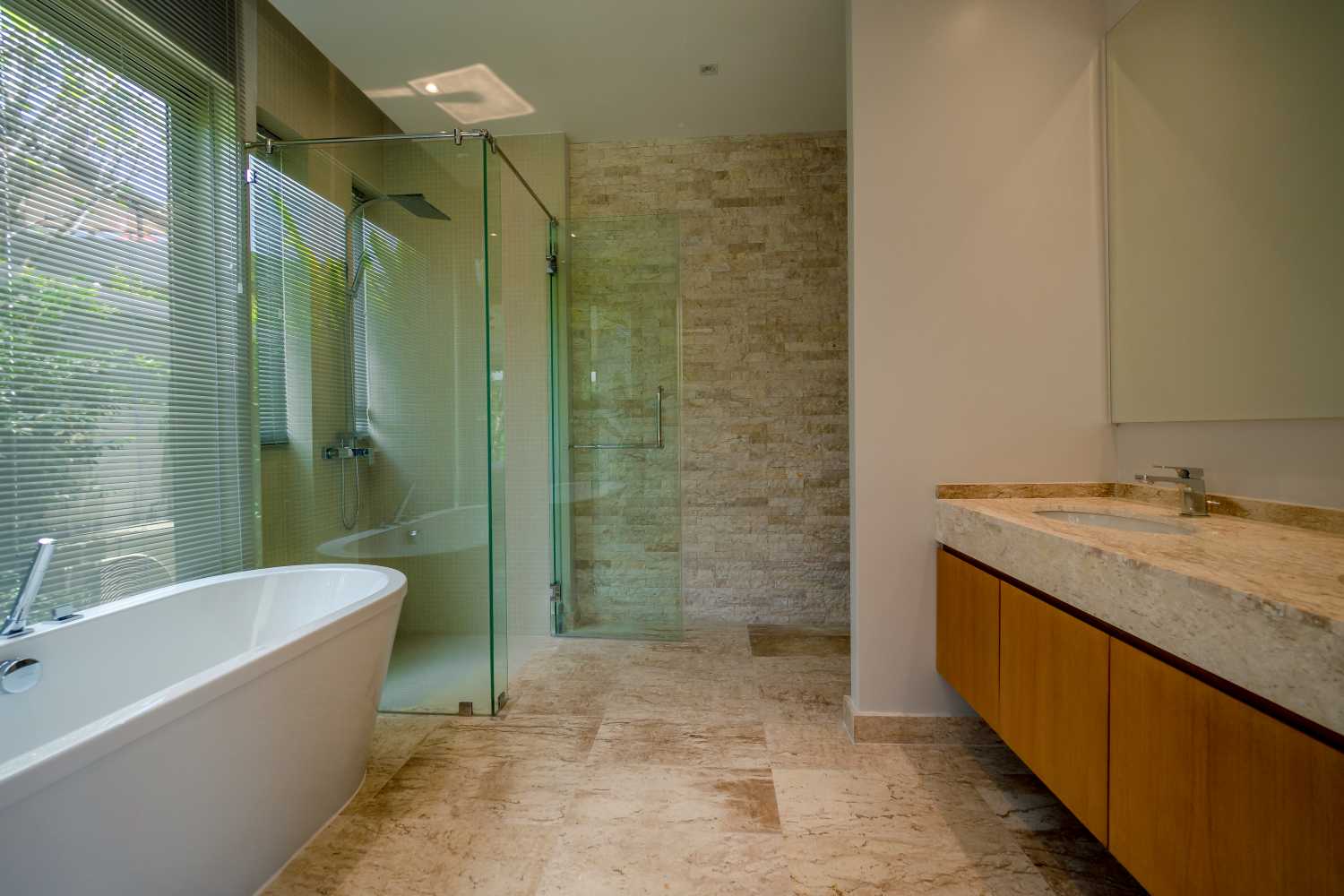 Property image - gallery 9