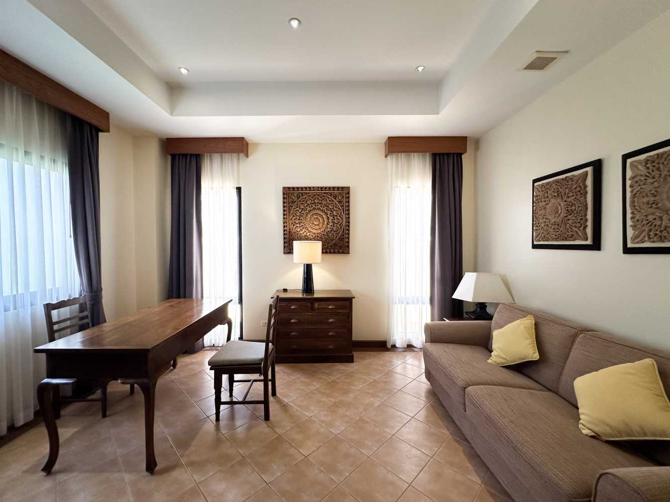 Property image - gallery 8