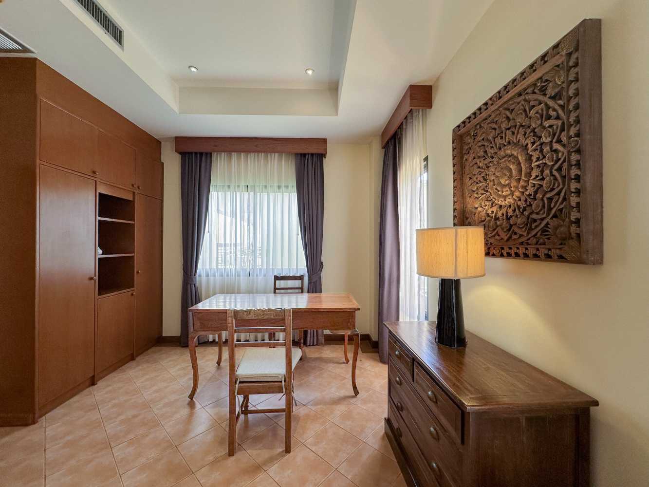 Property image - gallery 9