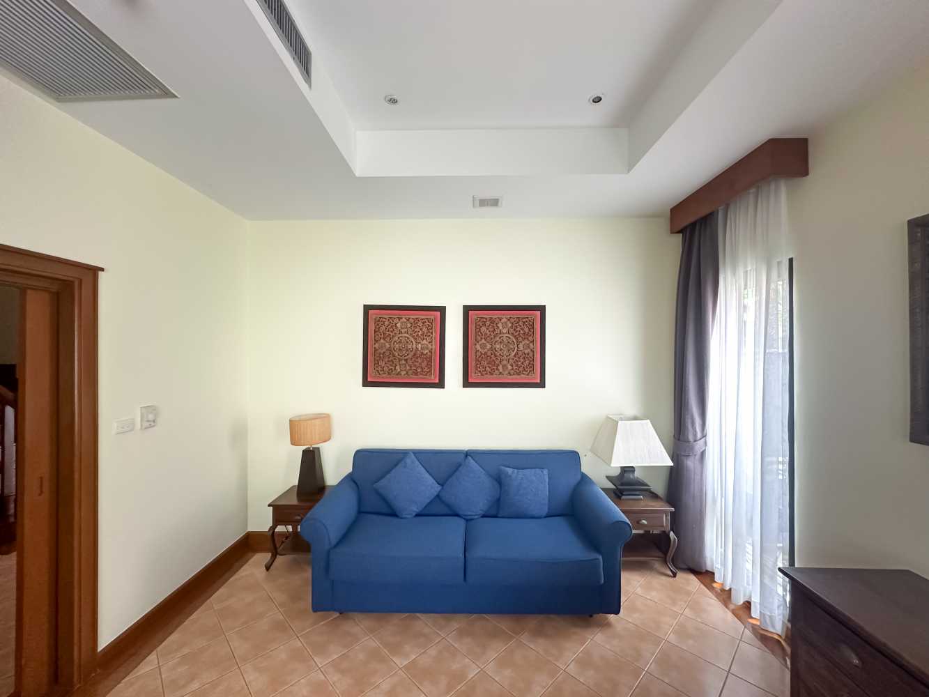 Property image - gallery 11