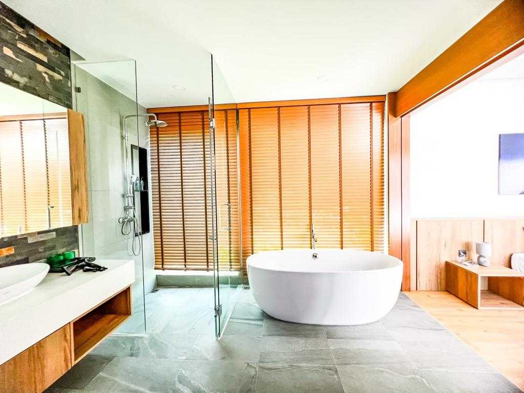 Property image - gallery 9