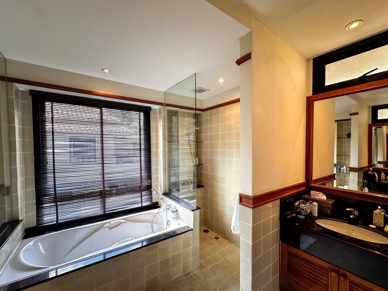 Property image - gallery 23