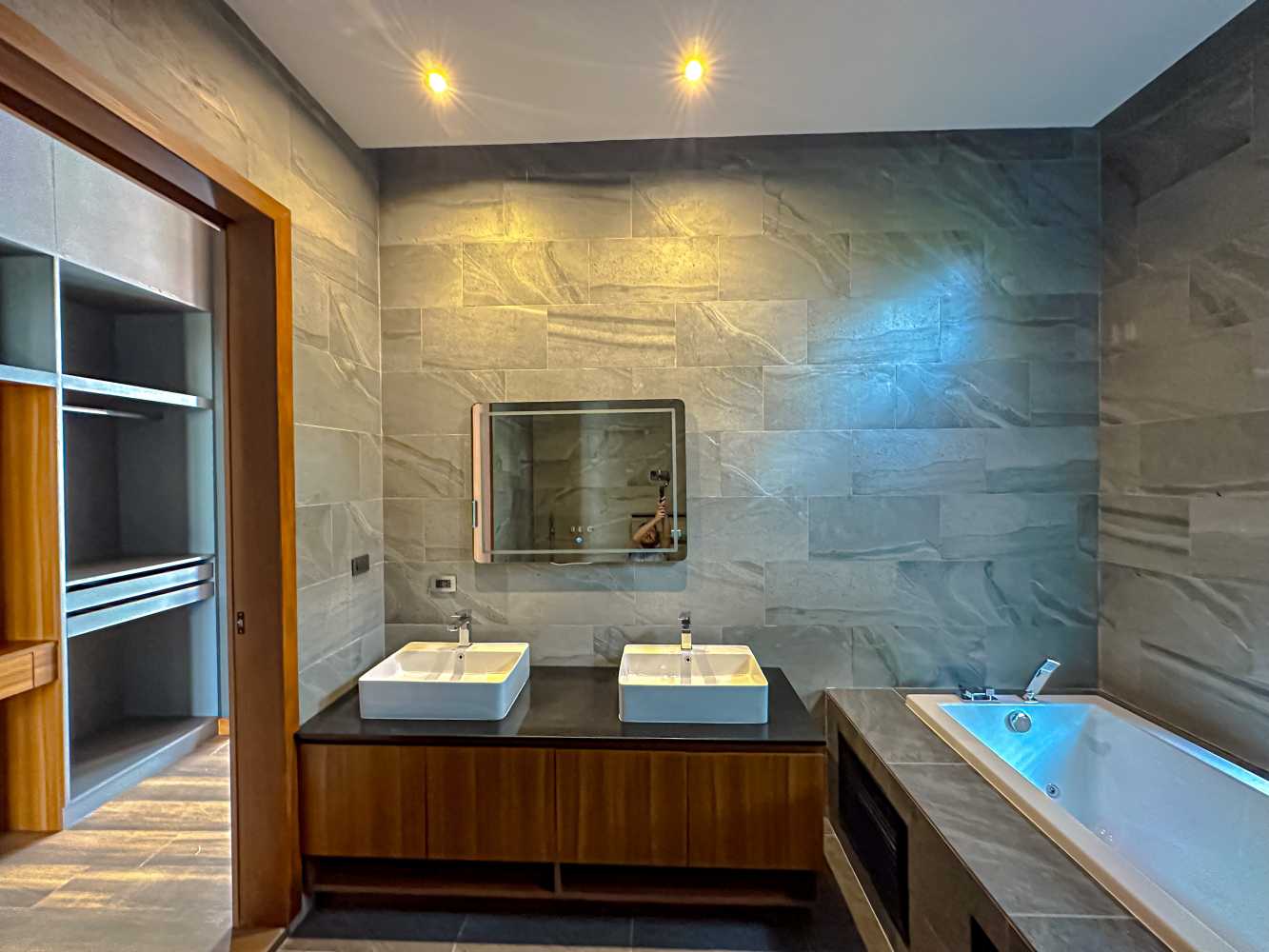 Property image - gallery 28