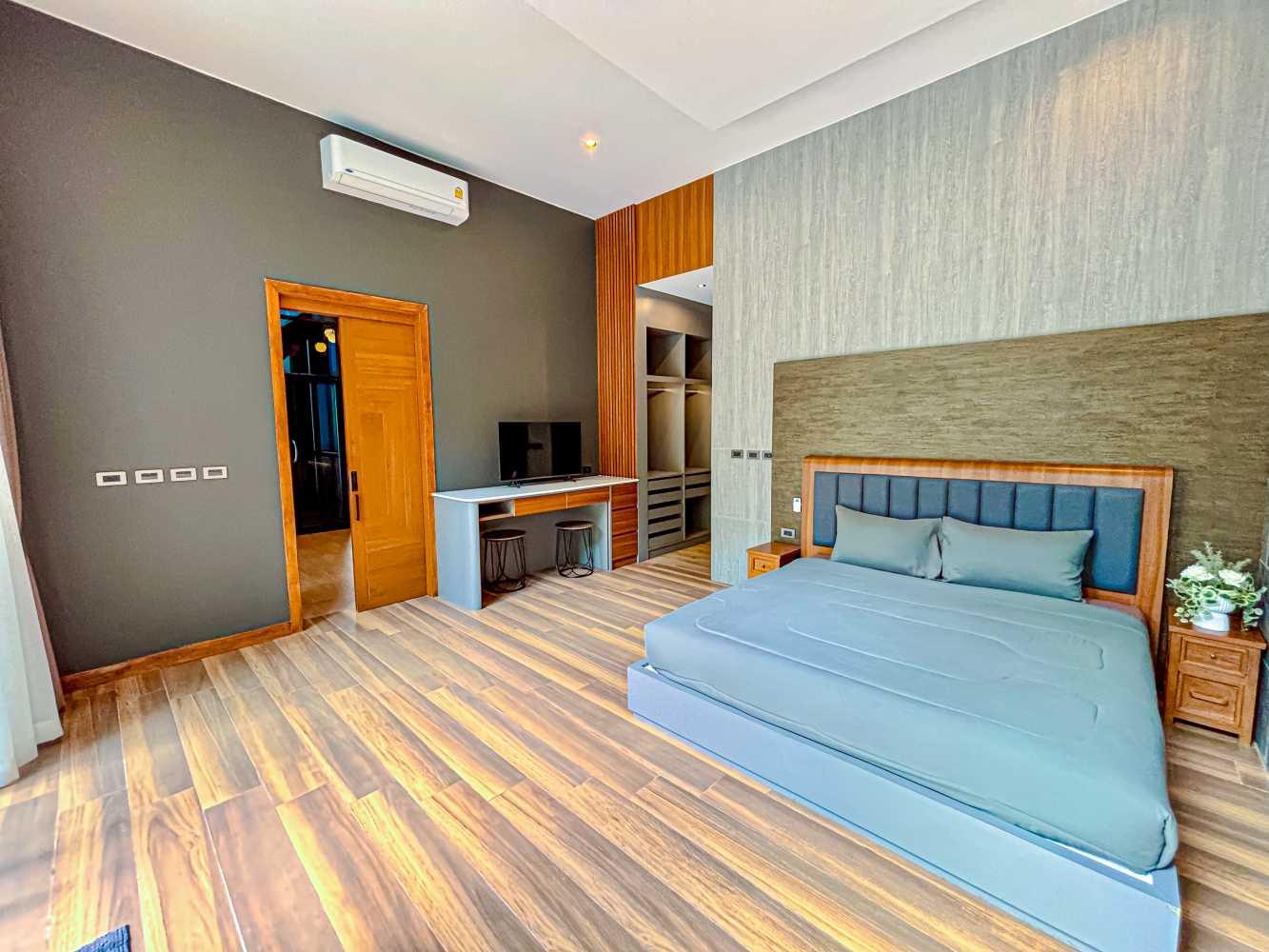 Property image - gallery 16