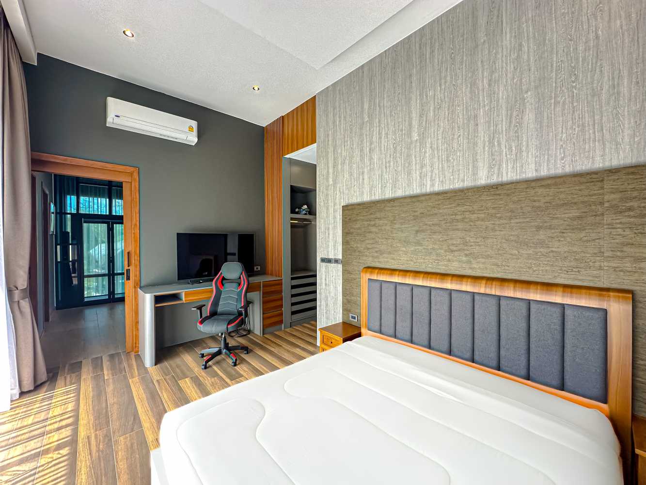 Property image - gallery 11