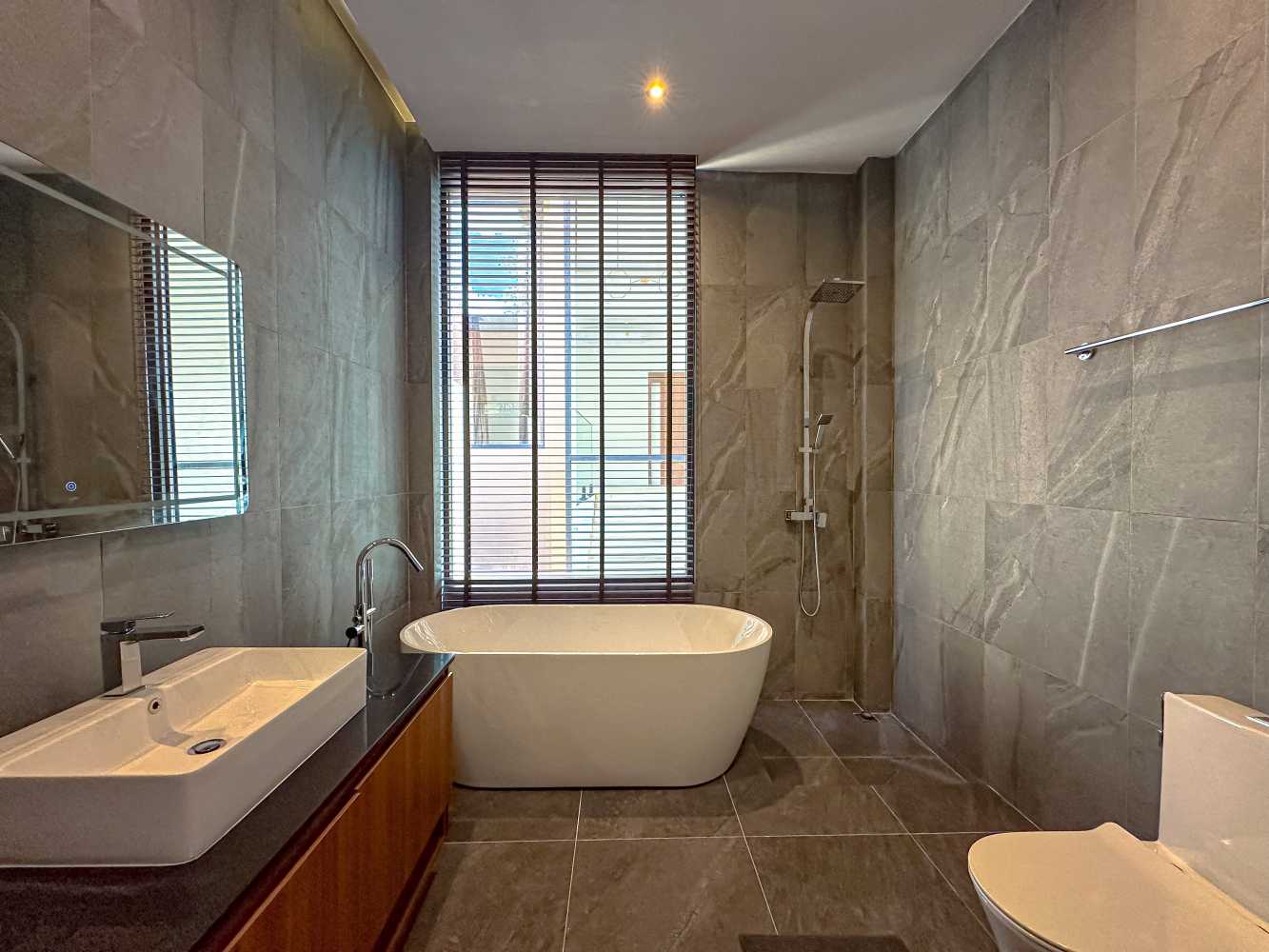 Property image - gallery 23