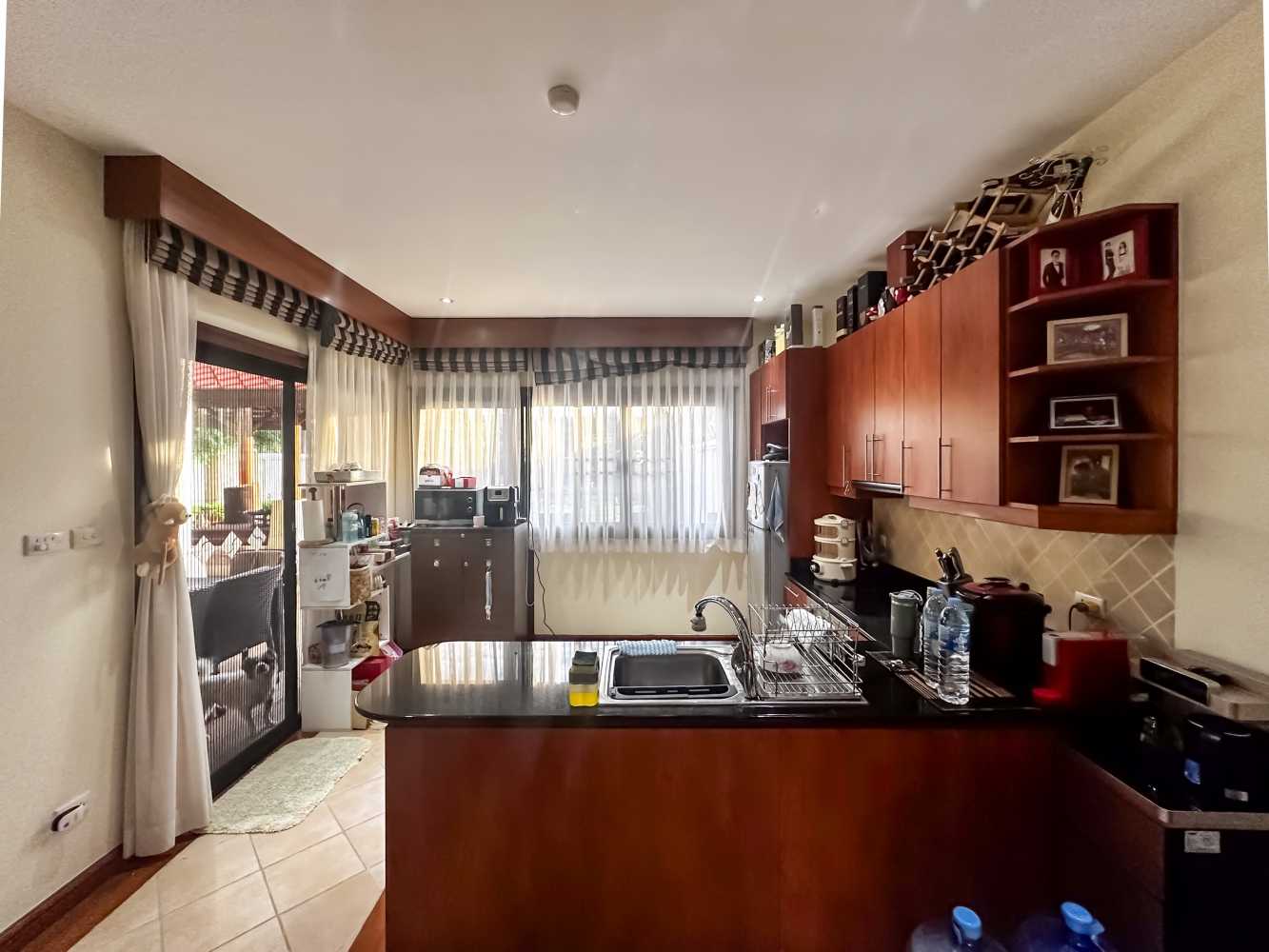 Property image - gallery 9