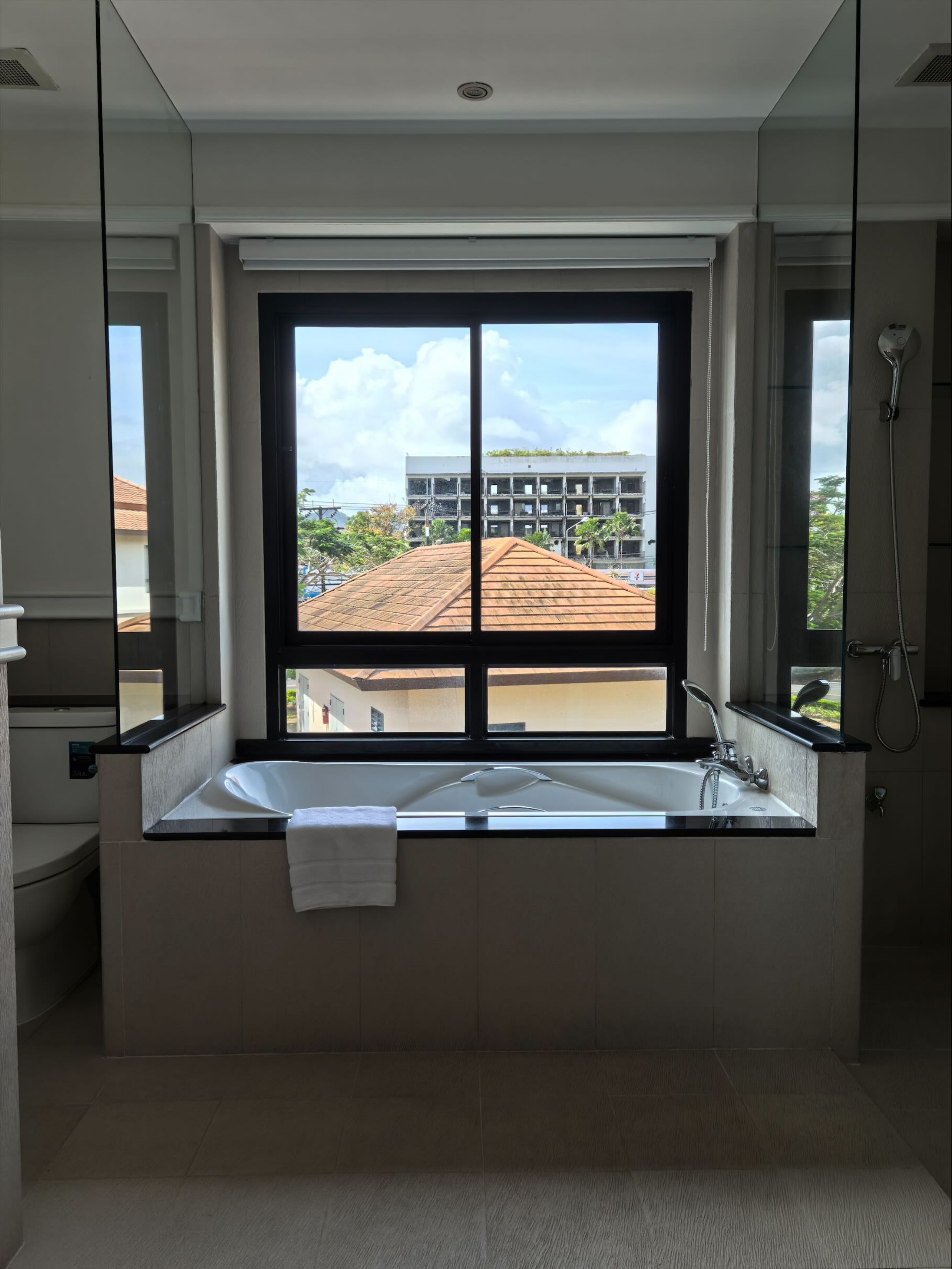 Property image - gallery 19