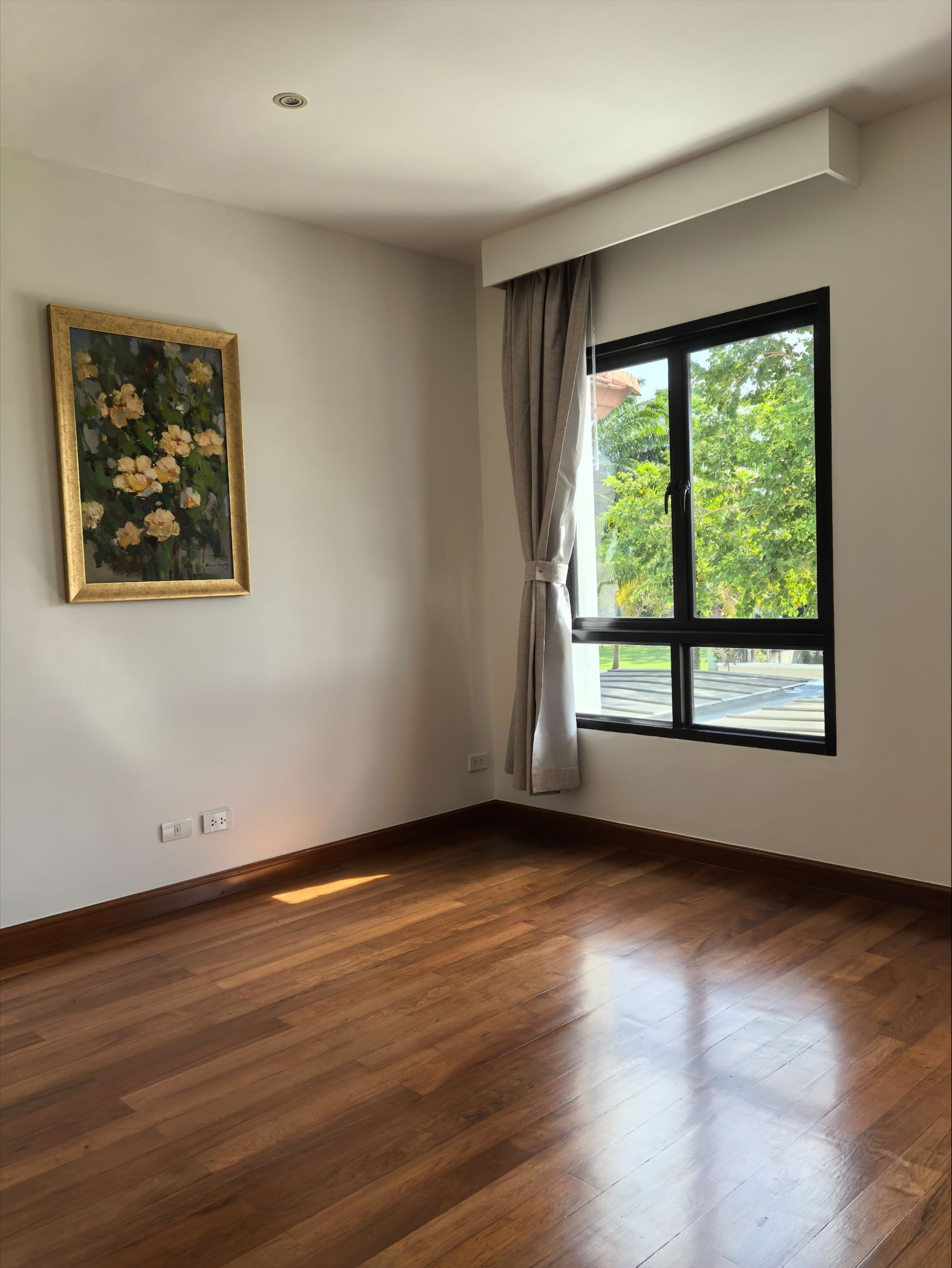 Property image - gallery 25