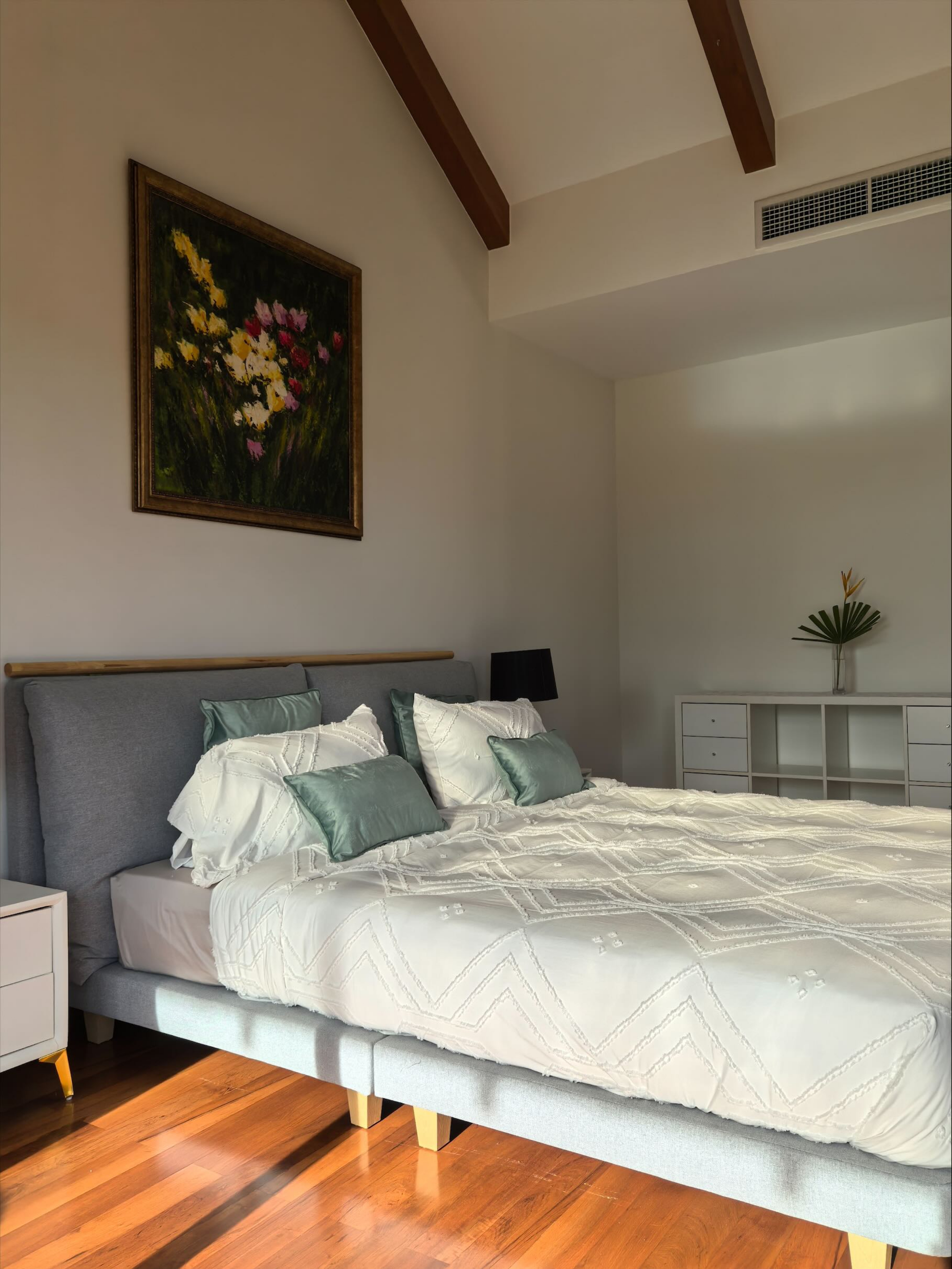 Property image - gallery 17