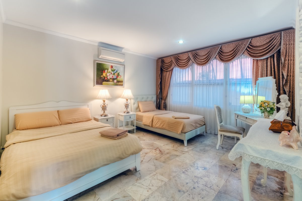 Property image - gallery 38