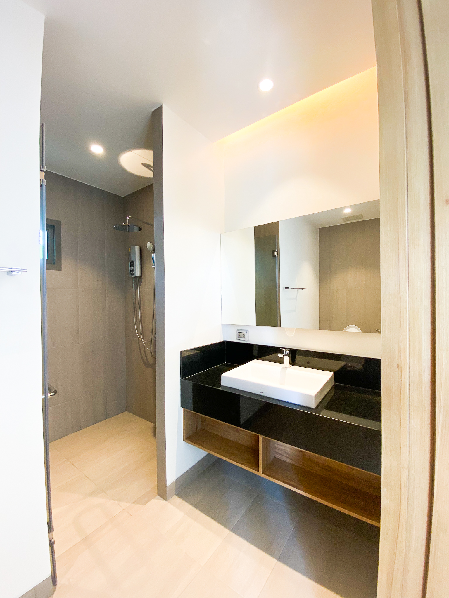 Property image - gallery 9