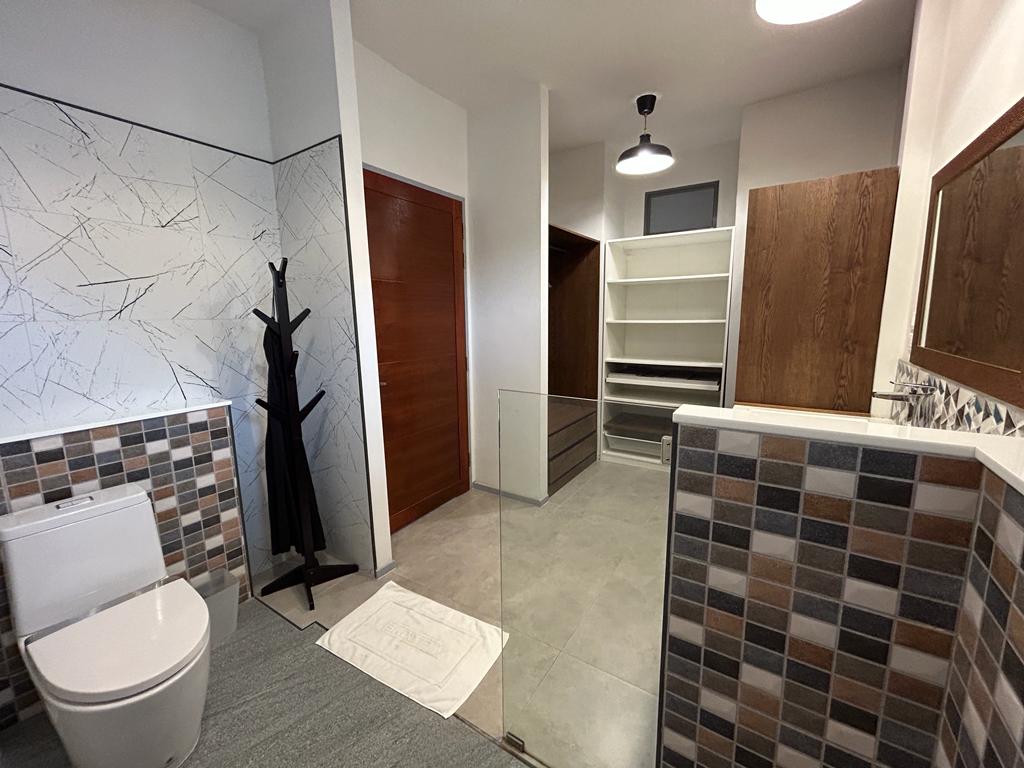 Property image - gallery 11