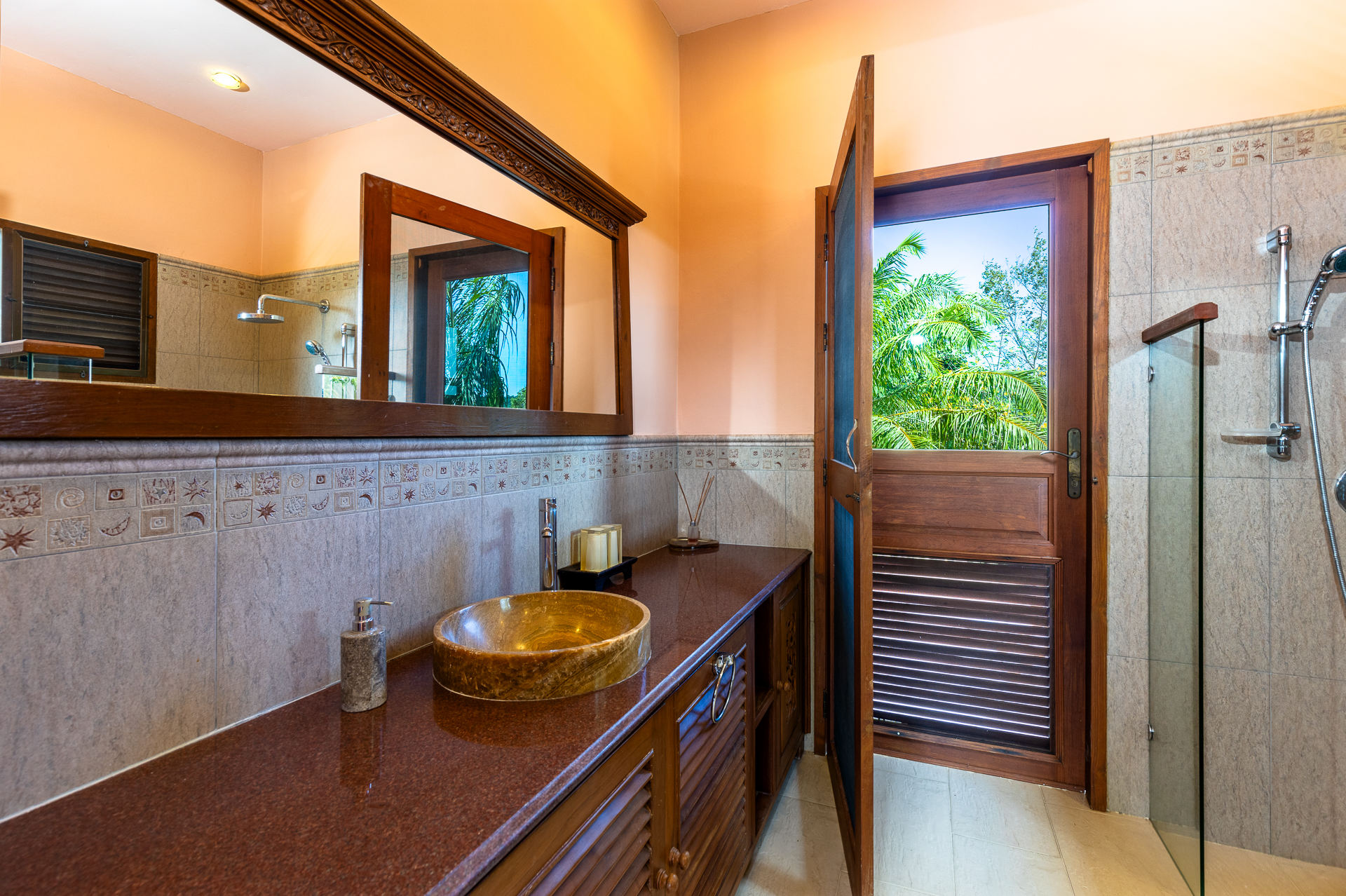 Property image - gallery 16