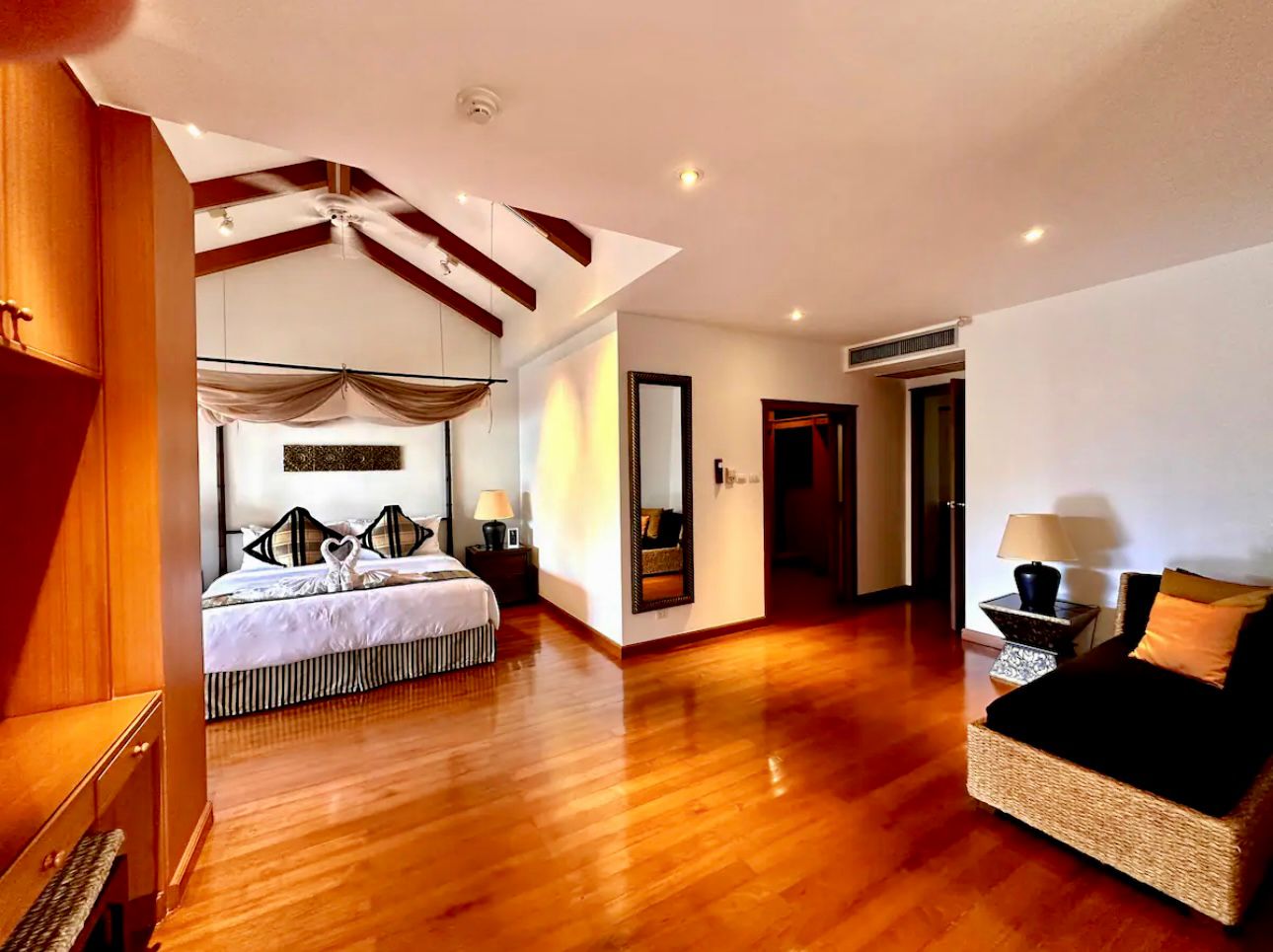 Property image - gallery 9