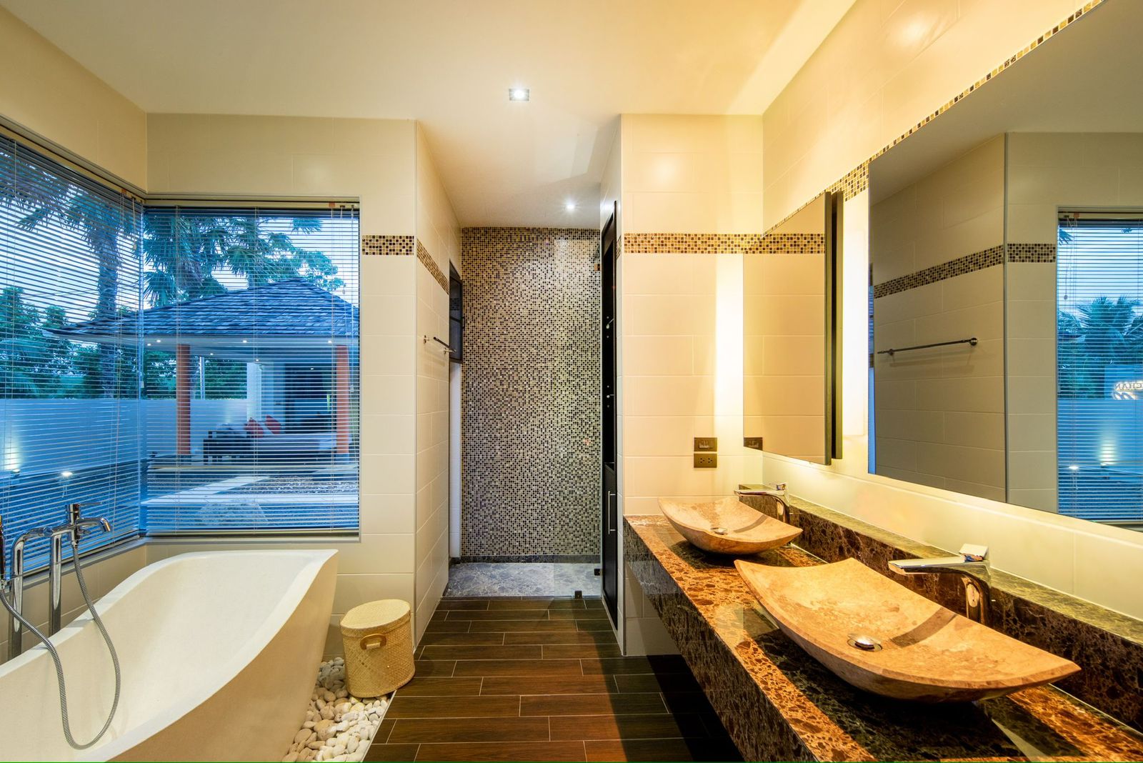 Property image - gallery 17