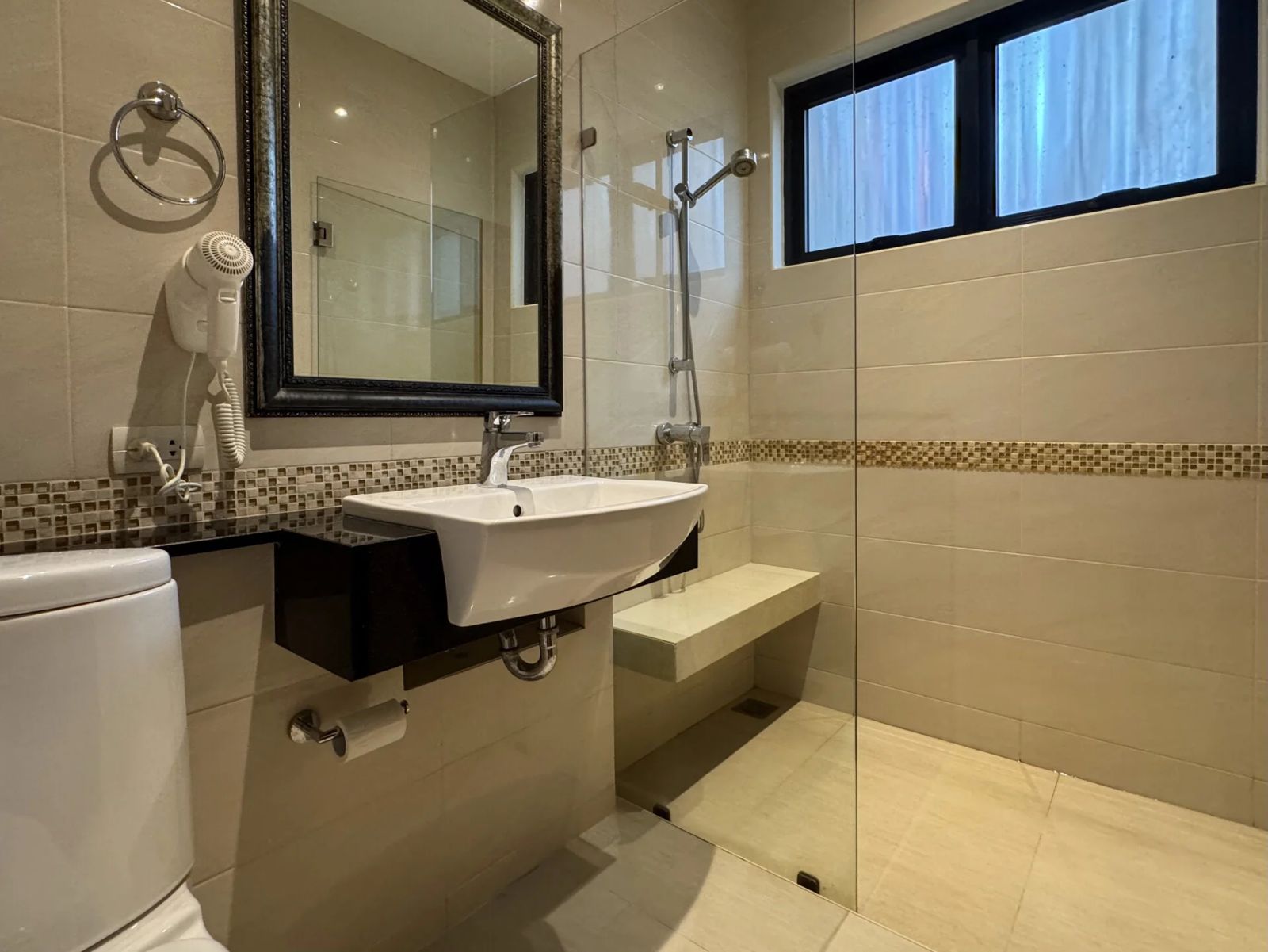 Property image - gallery 33