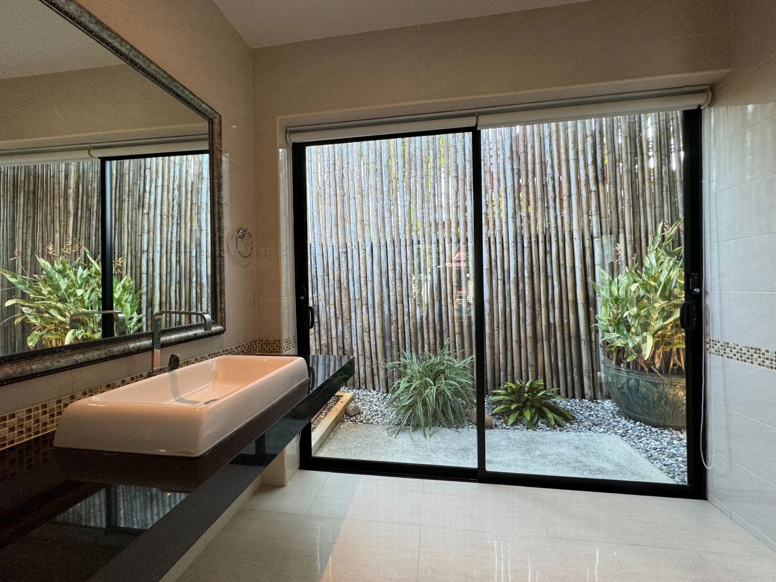 Property image - gallery 23